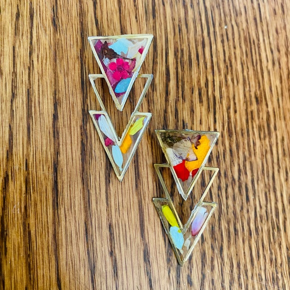 Pressed Flower Earrings - Picture 3 of 3